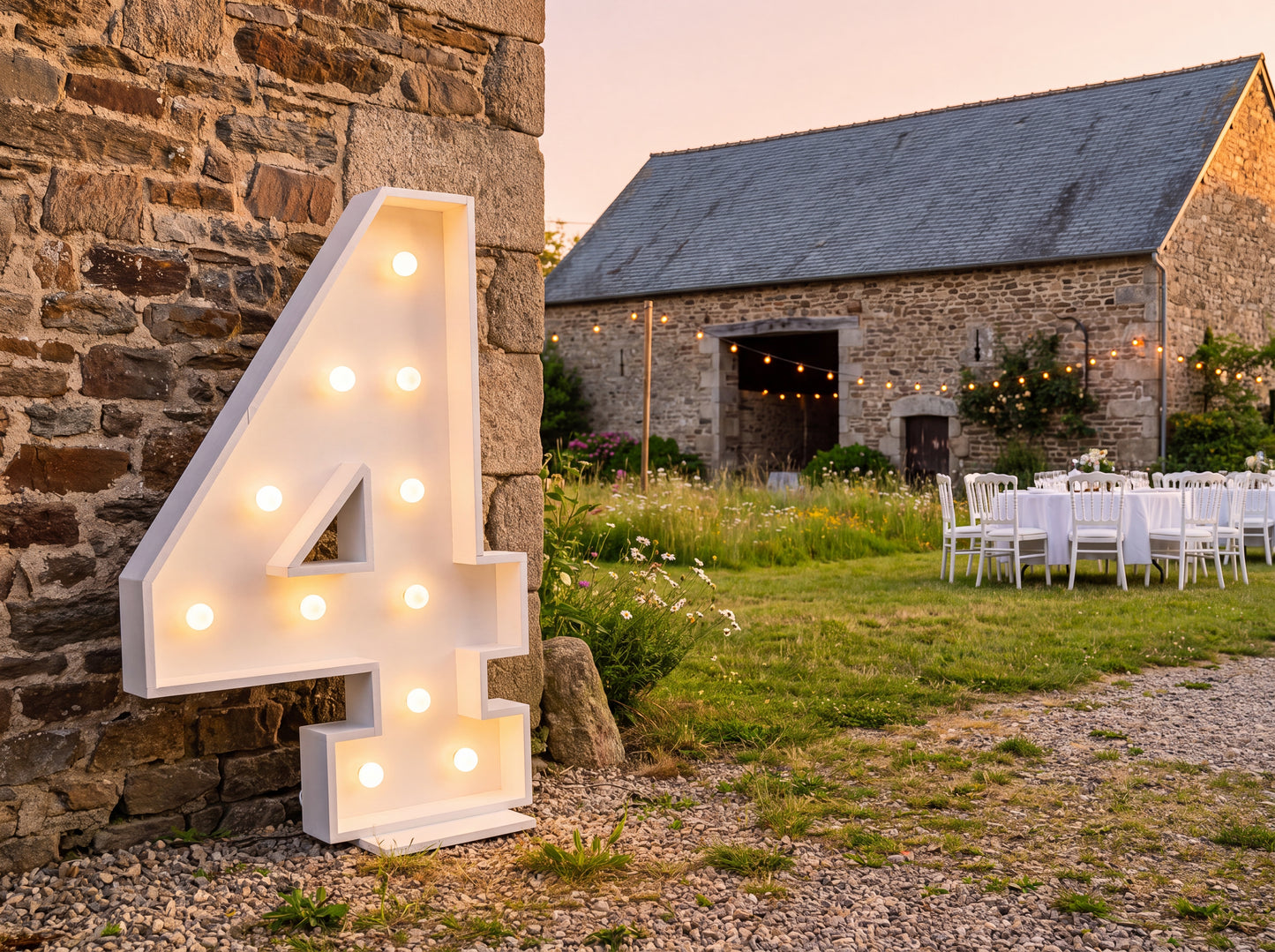 Chiffres 4 géants lumineux