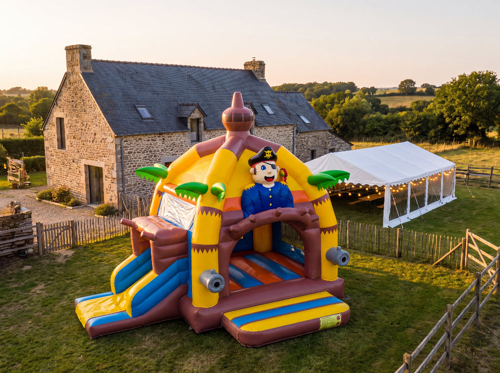Château gonflable Pirate - Jusqu'à 14 enfants